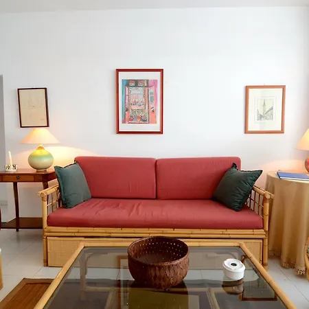 Apartment Green Club *